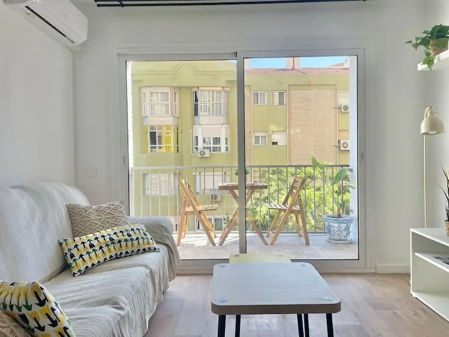3 Habitaciones, Terraza Y A 200 Metros De La Playa Málaga Appartement
