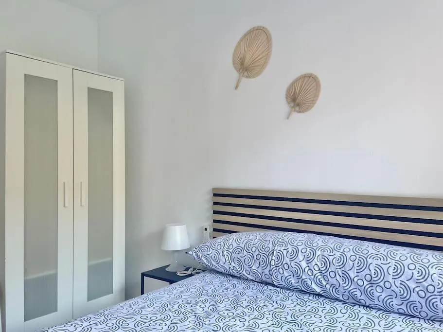3 Habitaciones, Terraza Y A 200 Metros De La Playa Málaga 0*,